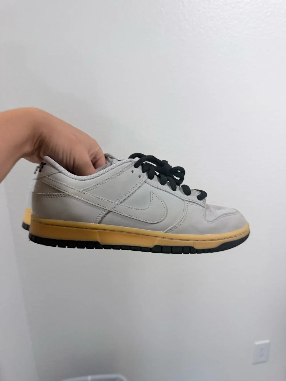 Nike dunk low grey gum bottom